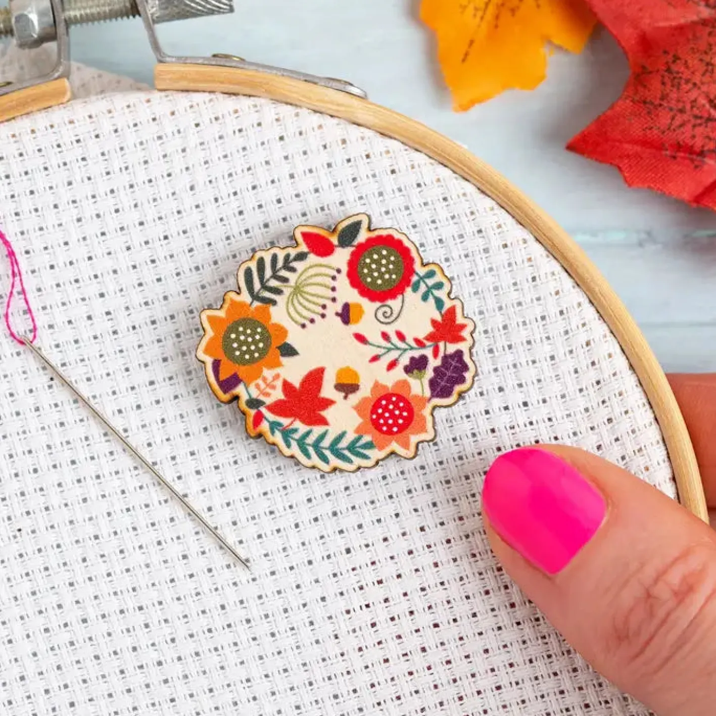 Hawthorn Handmade Autumn Leaves Magnetic Needle Holder