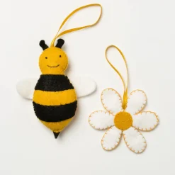 Corinne Lapierre Bee & Flower Wool Mix Felt Craft Kit