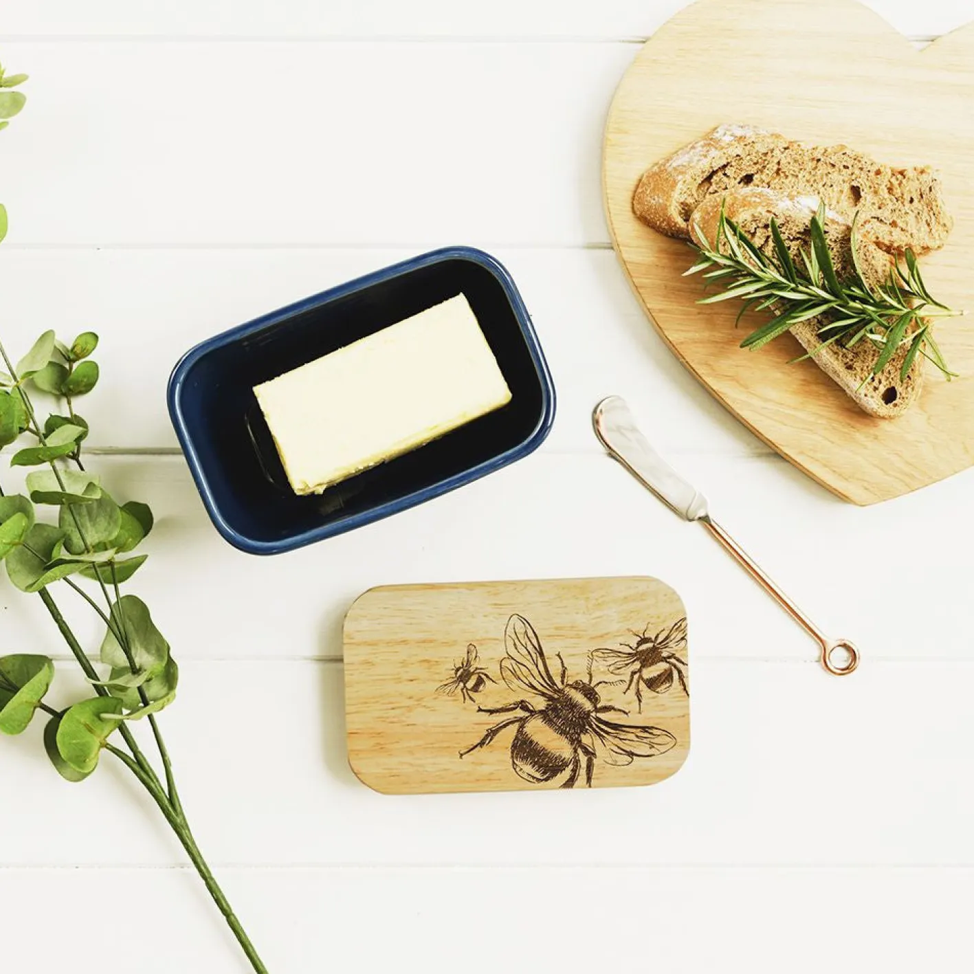 Selbrae Bee Oak & Ceramic Blue Butter Dish