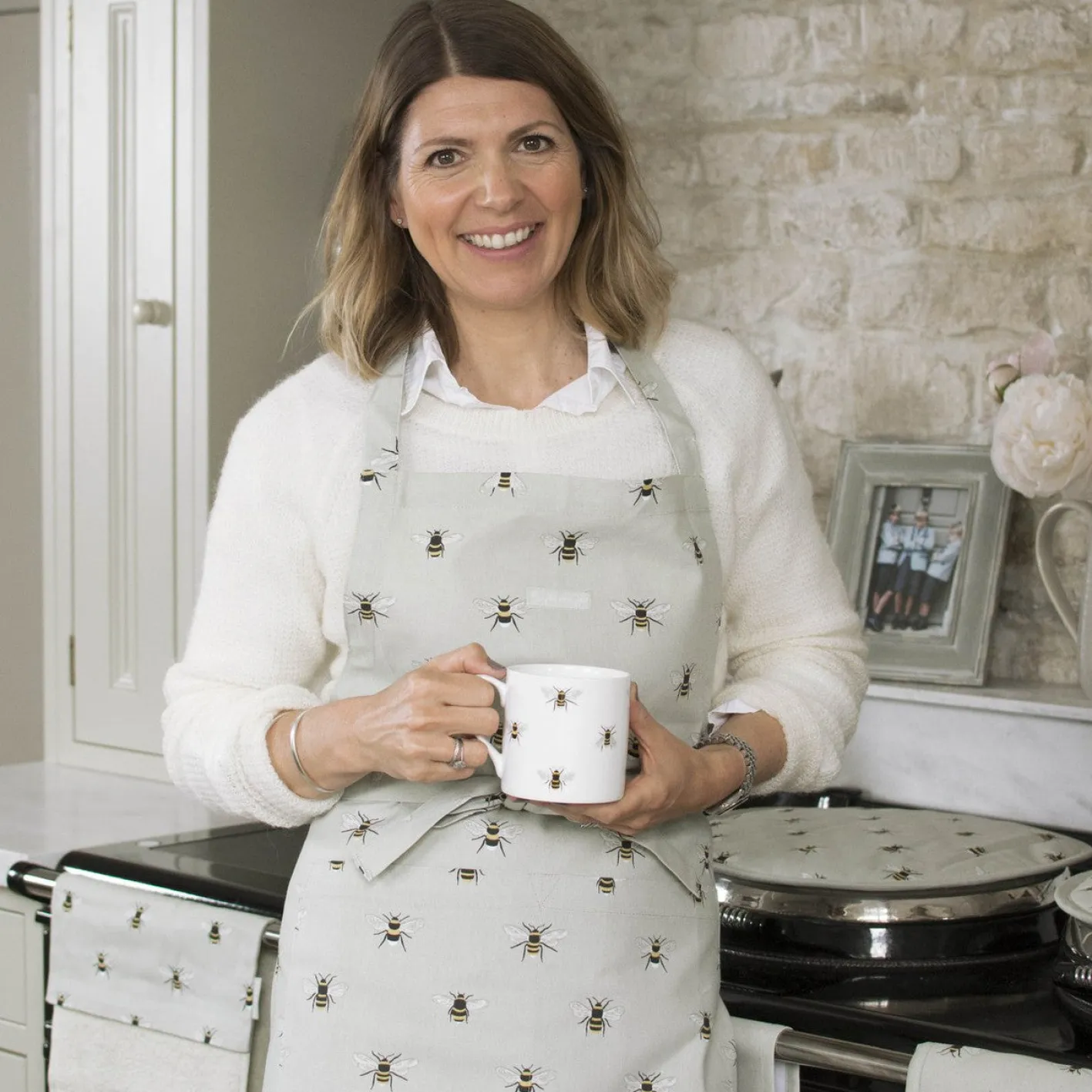 Sophie Allport Bees Adult Apron
