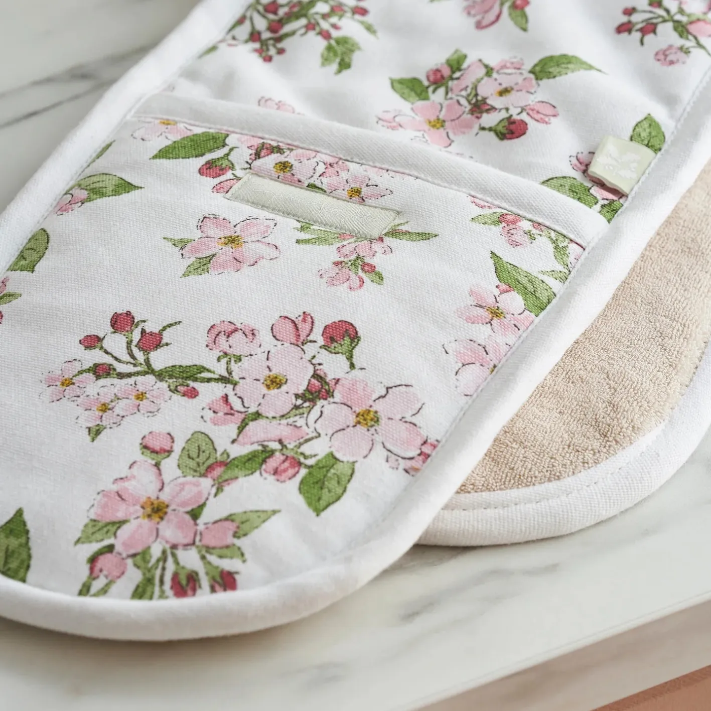 Sophie Allport Blossom Double Oven Glove