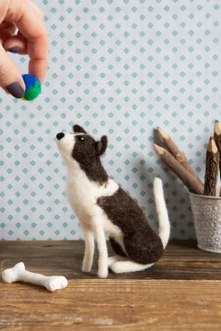 Hawthorn Handmade Border Collie Needle Felting Kit