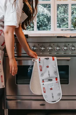 Laura Fisher Bright & British Double Oven Glove