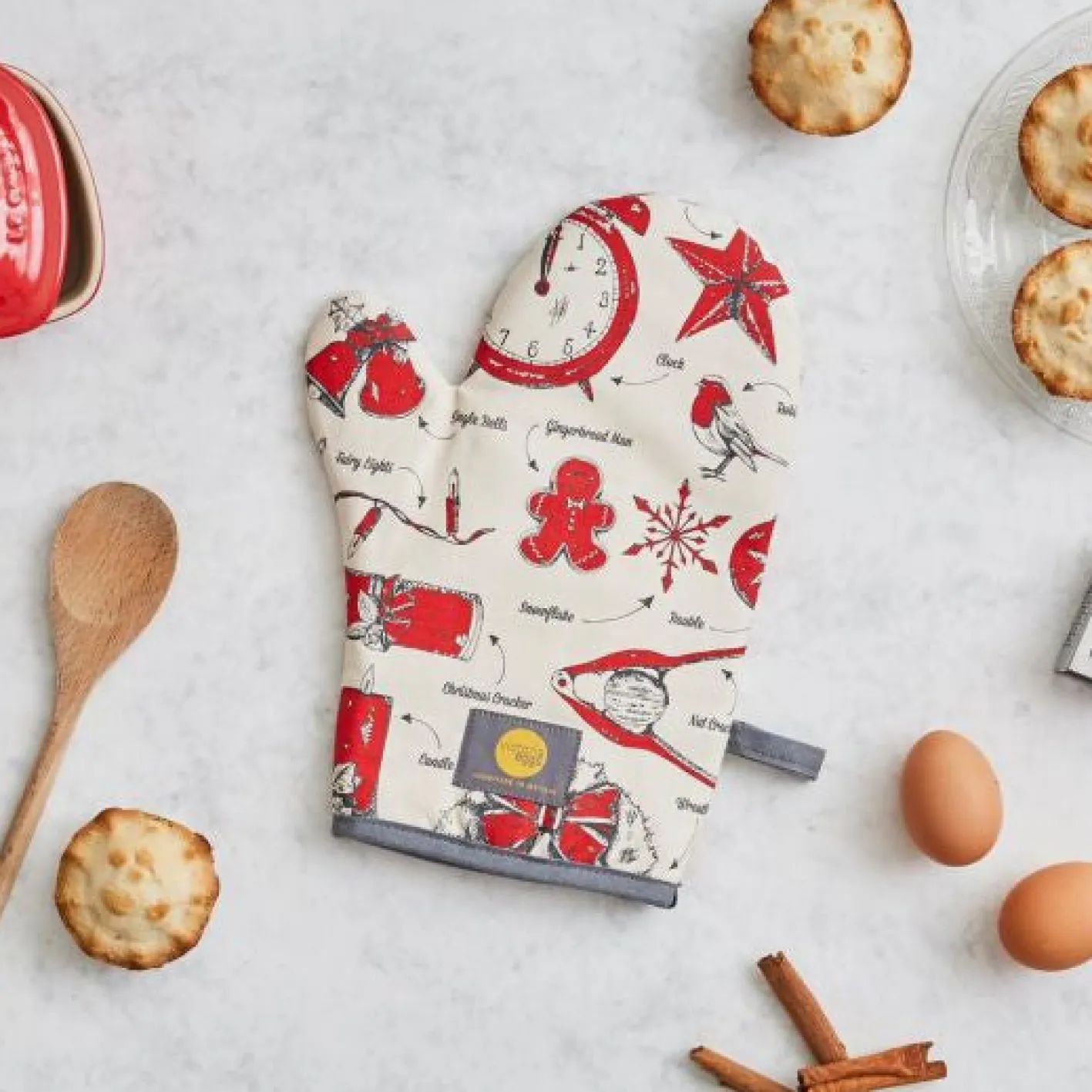 Victoria Eggs Christmas Delights Oven Mitt