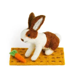 Sew Heart Felt Clover Rabbit with Carrot Nibbles