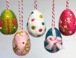 Bergin & Bath Easter Eggs Needle Felting Kit