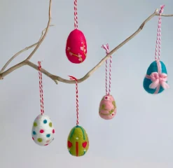 Bergin & Bath Easter Eggs Needle Felting Kit