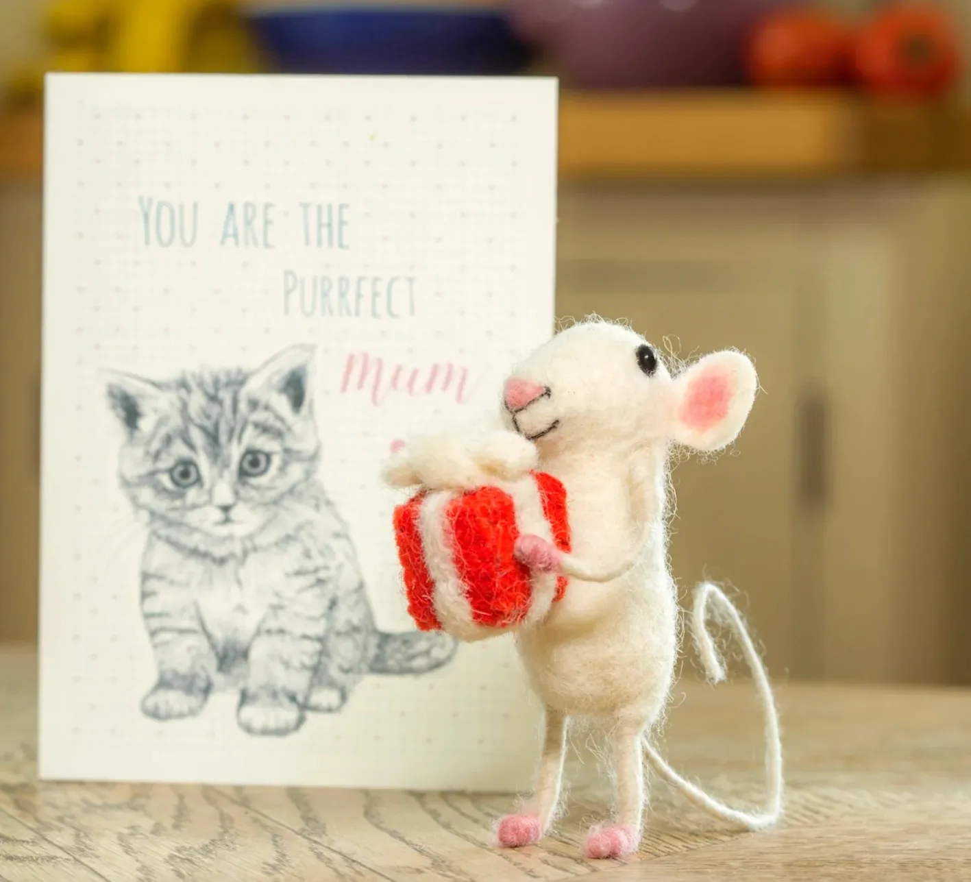Sew Heart Felt Felt Mouse with Present