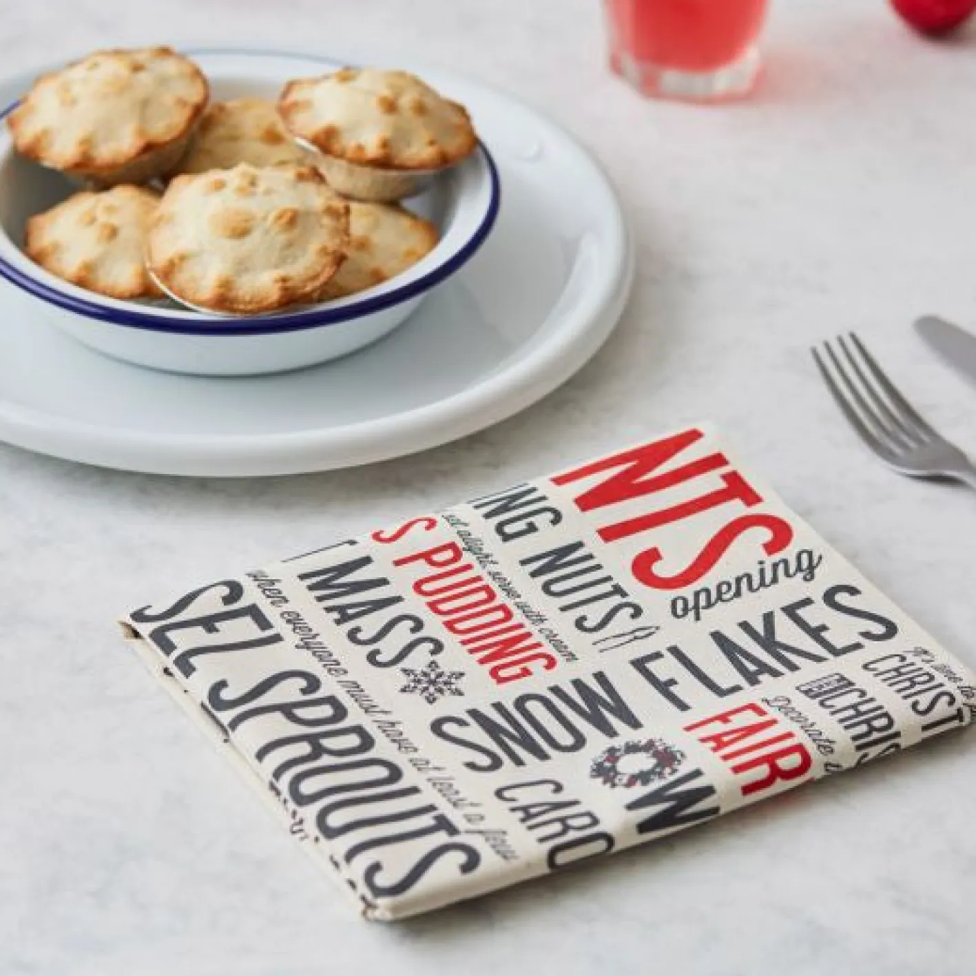 Victoria Eggs Festive Fun Napkin