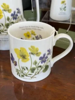 Sophia Davenport Heart's Ease & Heath Dog Violet Mug