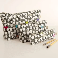 The Herdy Company Herdy Flock Medium Cosmetic Bag