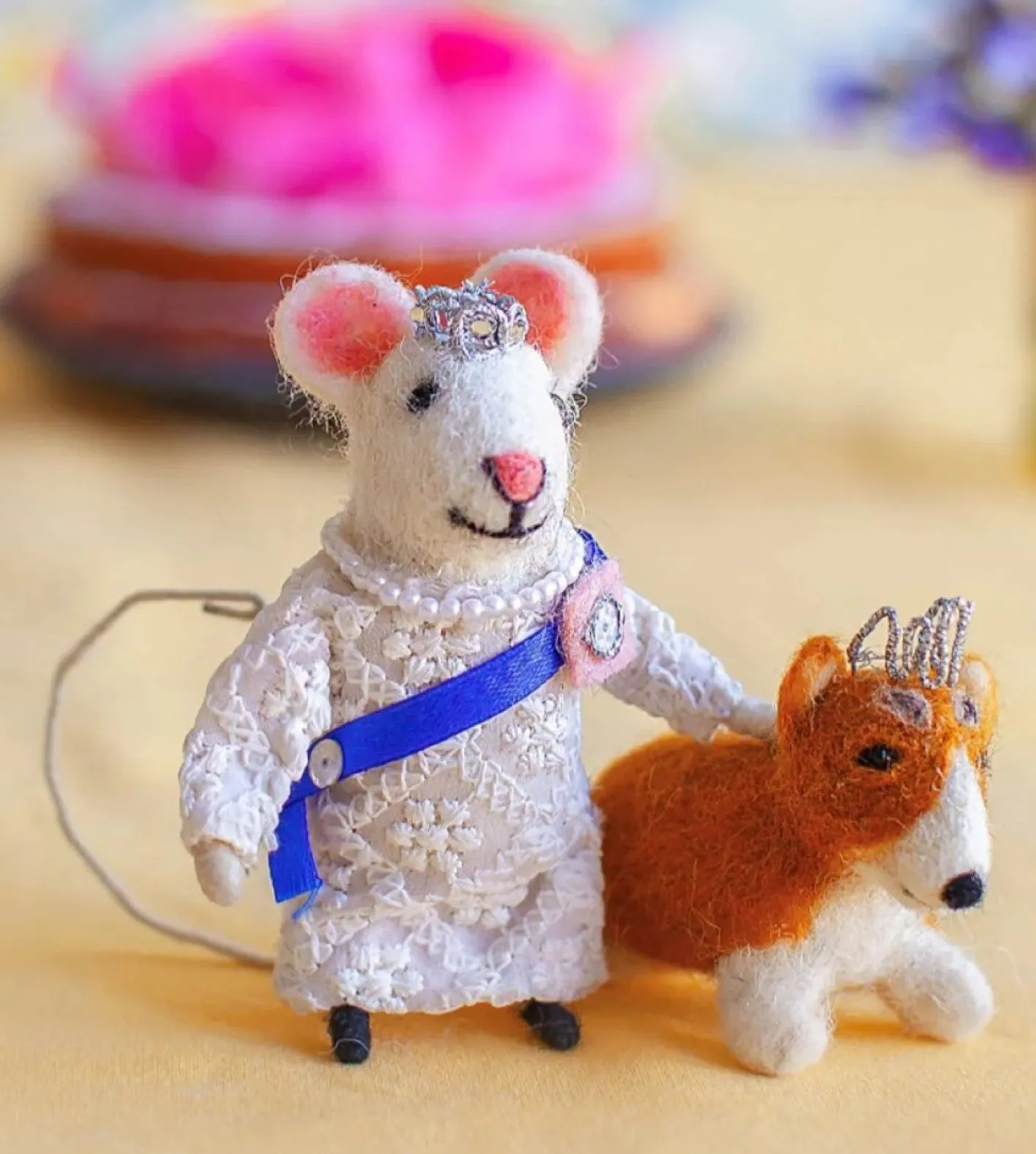 Sew Heart Felt Jubilee Queen Mouse with Princess Corgi