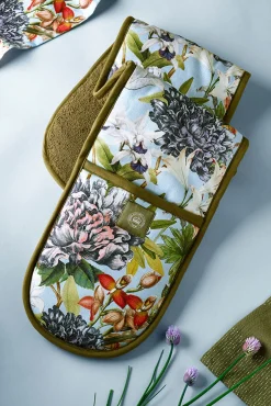 Kew Gardens Bee Floral Double Oven Glove
