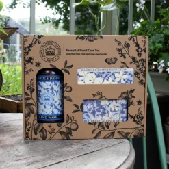 English Soap Company Kew Gardens Bluebell &  Jasmine Essential Hand Care Gift Box