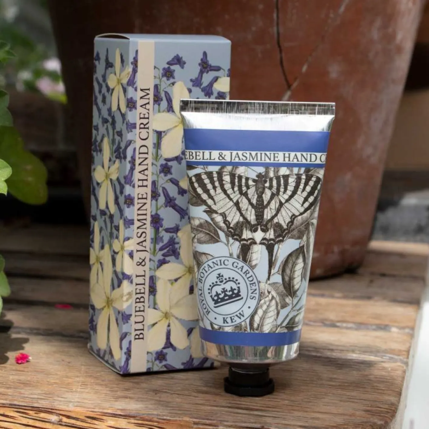 English Soap Company Kew Gardens Bluebell & Jasmine Hand Cream