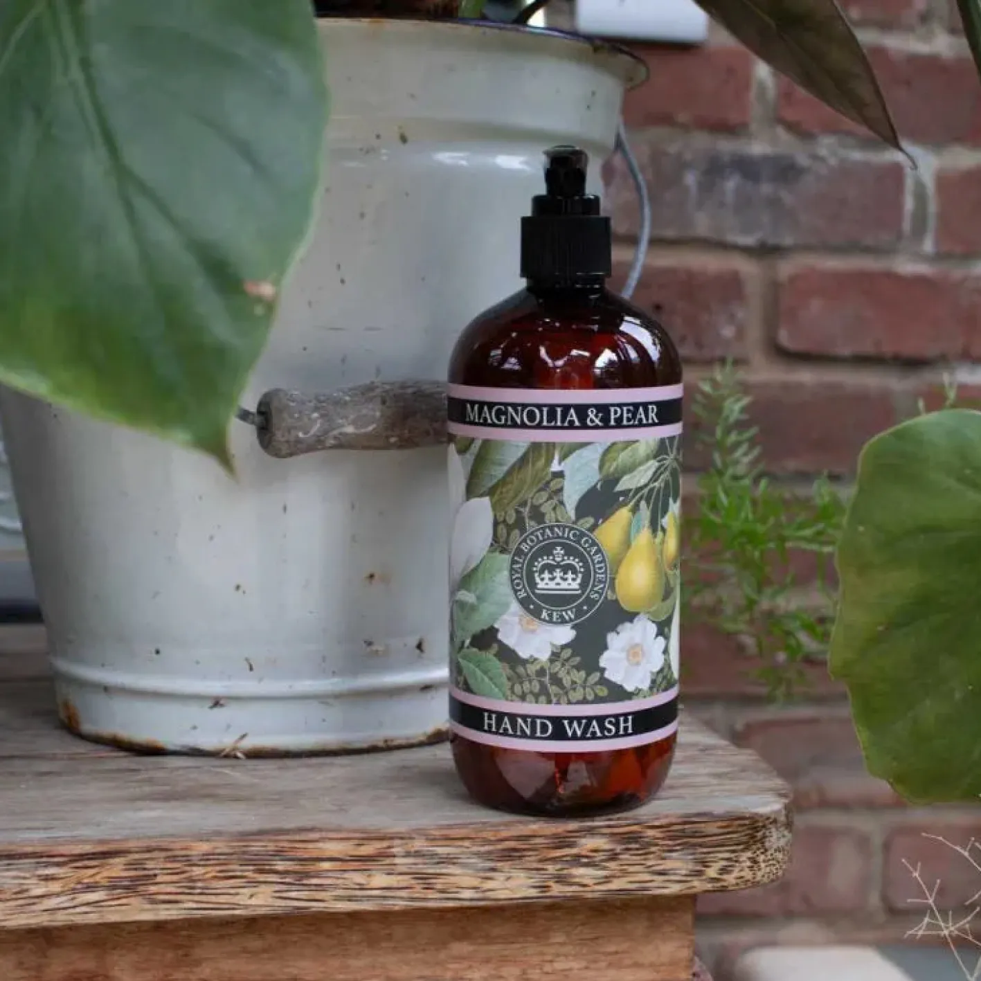 English Soap Company Kew Gardens Magnolia & Pear Hand Wash