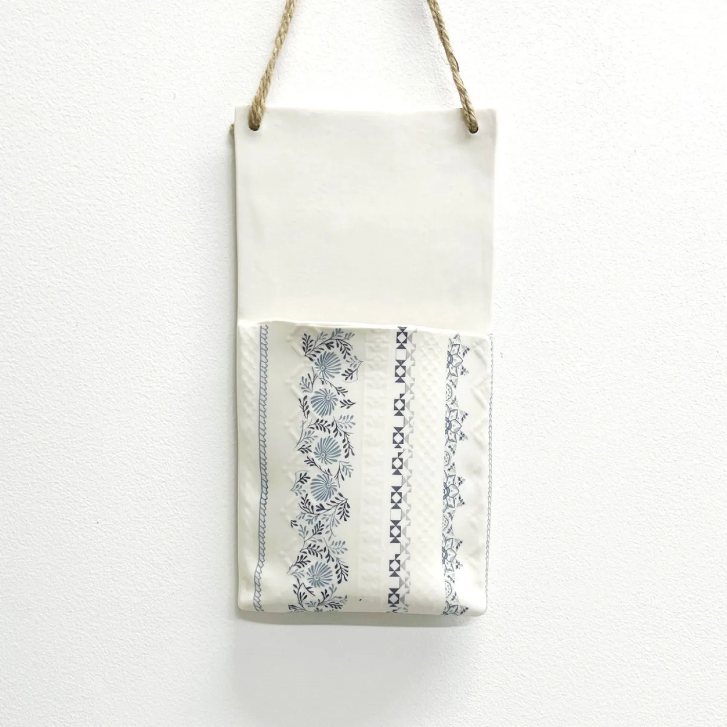 Alex Allday Large Hanging Planter Pocket - Fusion Design 1