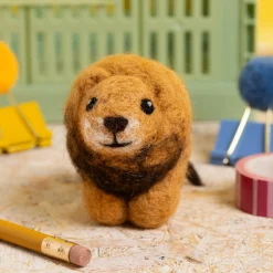 Hawthorn Handmade Lion Mini Felting Kit