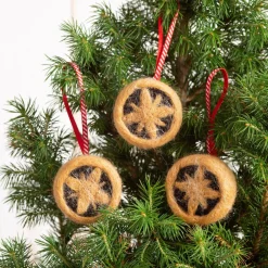 Hawthorn Handmade Mince Pies Mini Felting Kit