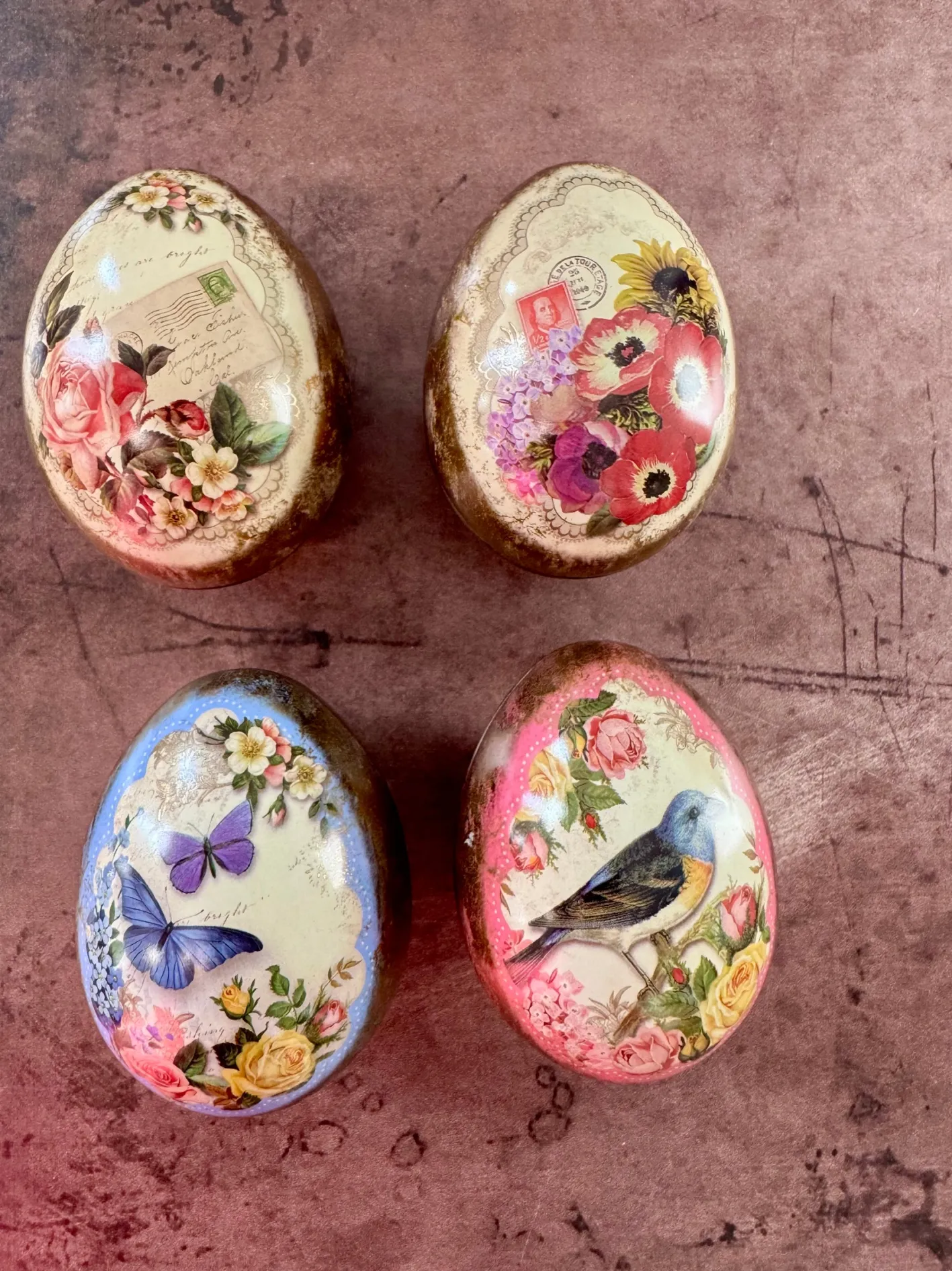 Elite Tins Nostalgia Mini Tin Easter Eggs