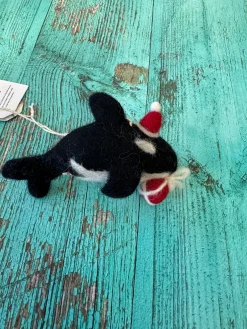 Amica Felt Orca with Present Felt Decoration