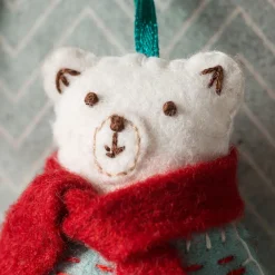 Corinne Lapierre Polar Bear Felt Craft Mini Kit