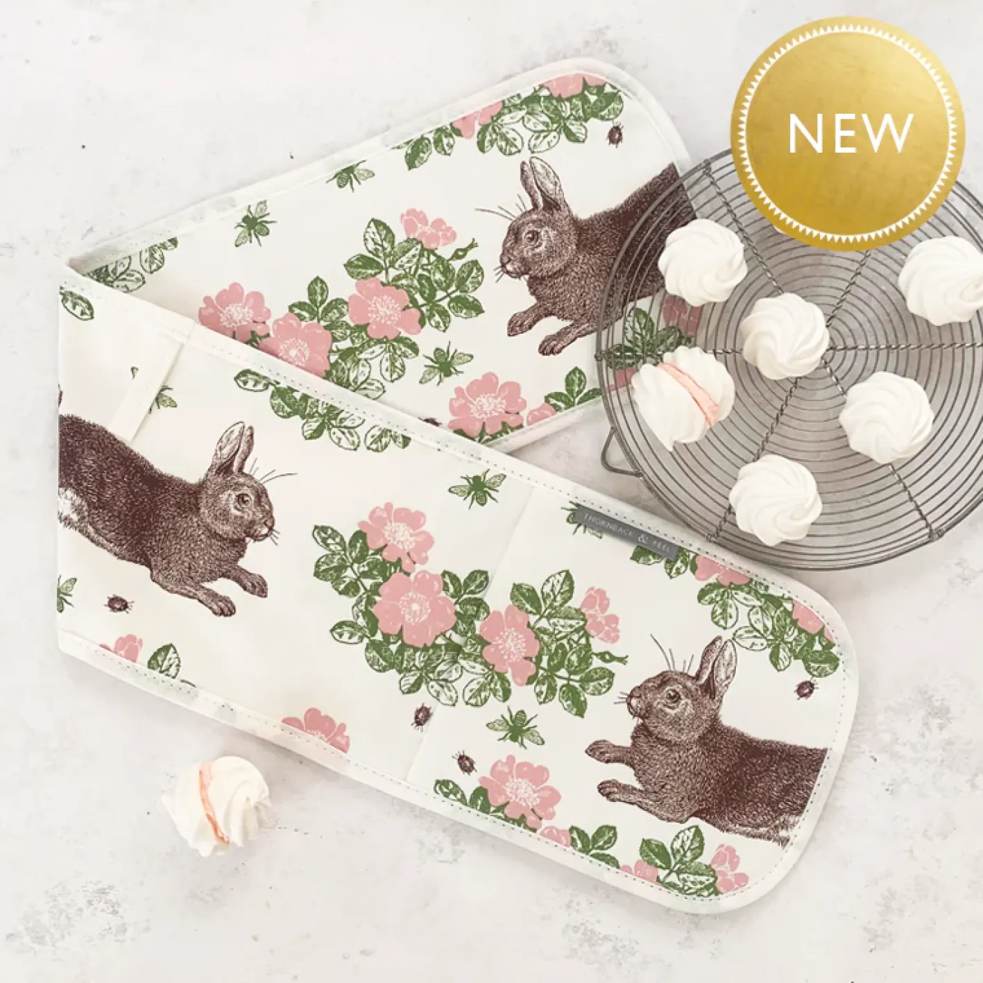 Thornback & Peel Rabbit & Rose Double Oven Glove