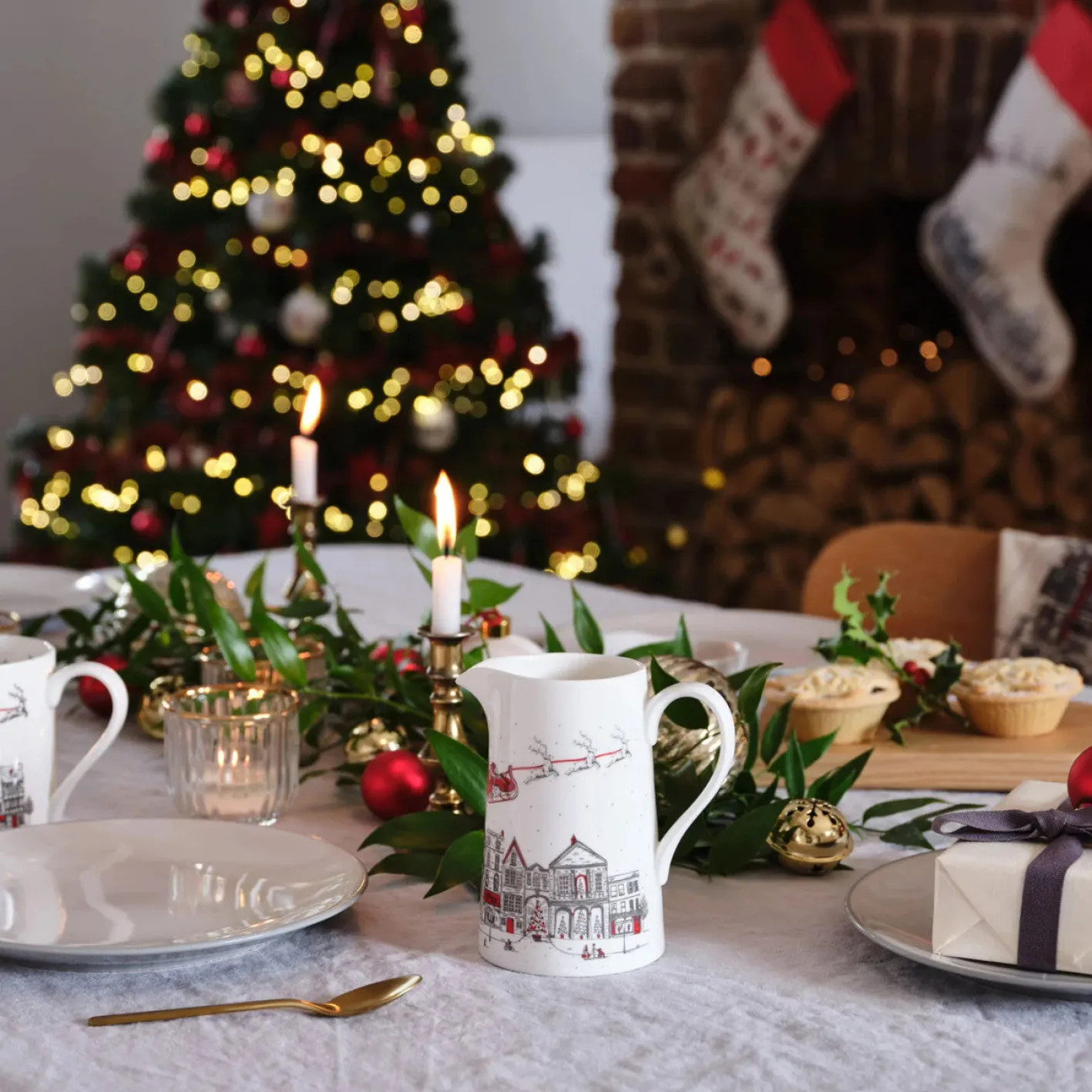 Victoria Eggs Santa's Sleigh Half Pint Jug