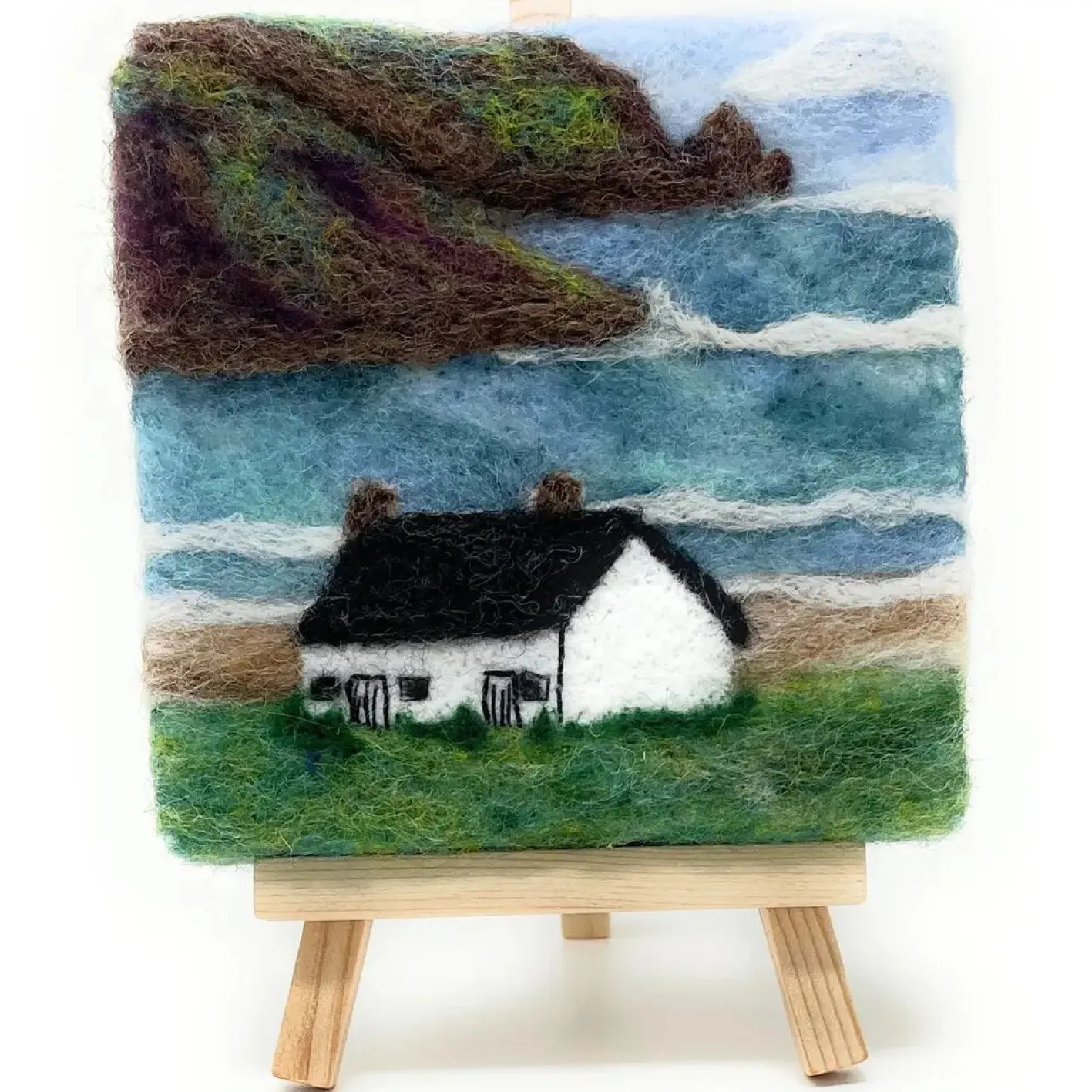 The Crafty Kit Co. Seashore Bothy Paint with Wool Needle Felting Kit