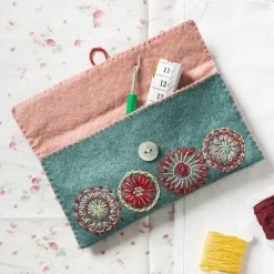 Corinne Lapierre Sewing Pouch Felt Craft Mini Kit