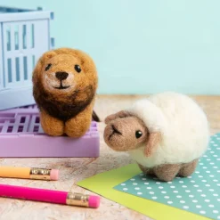 Hawthorn Handmade Sheep Mini Felting Kit