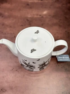 Repeat Repeat Sunday Best Mr and Mrs Rabbit Teapot
