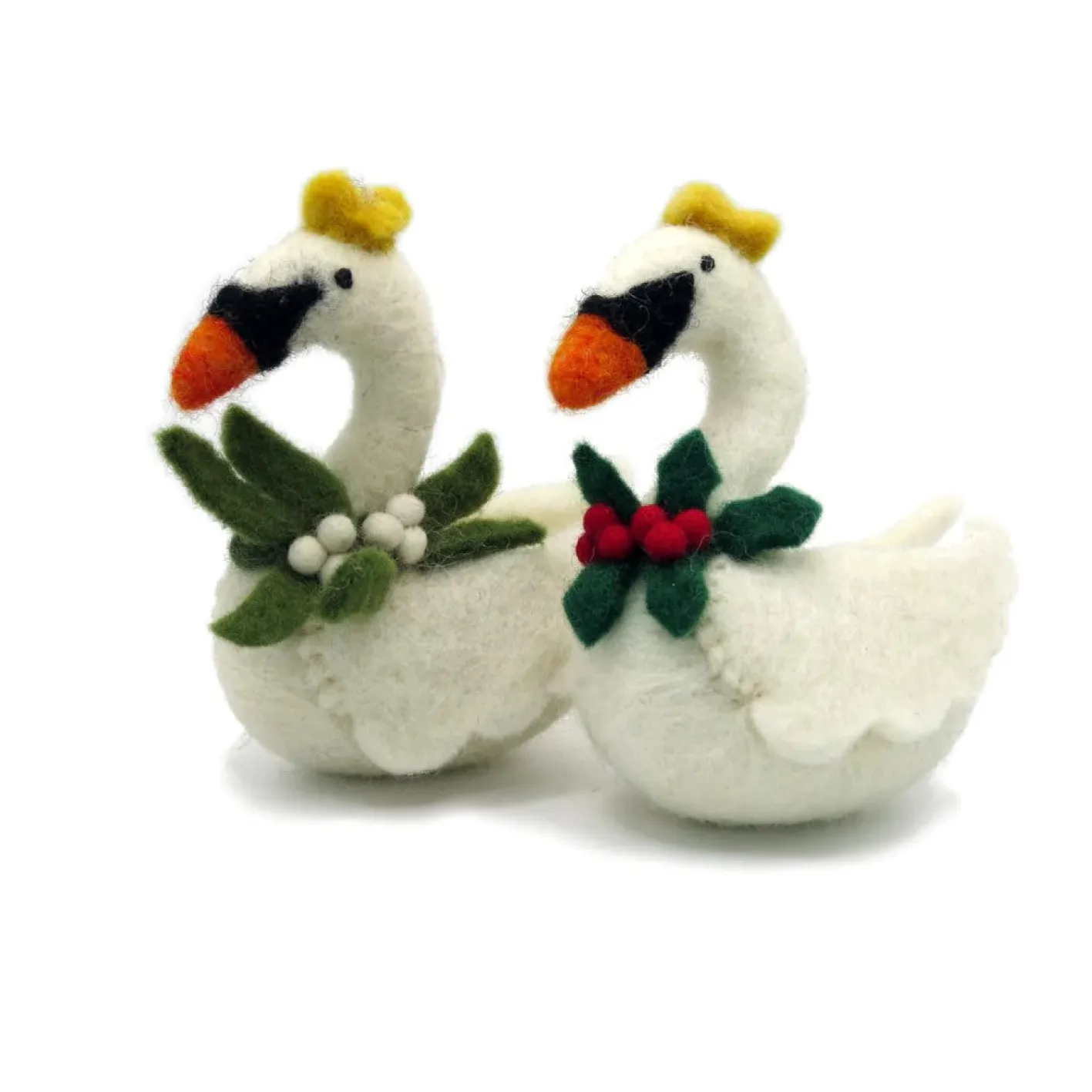 Amica Felt Swimming Swans with Mistletoe Wreath