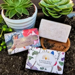 English Soap Company Vintage Exfoliating Gardeners Soap