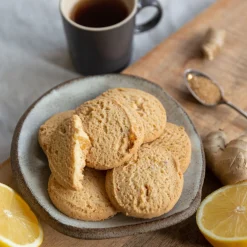 Tea & Biscuits Walkers Ginger & Lemon Gluten Free Shortbread Rounds