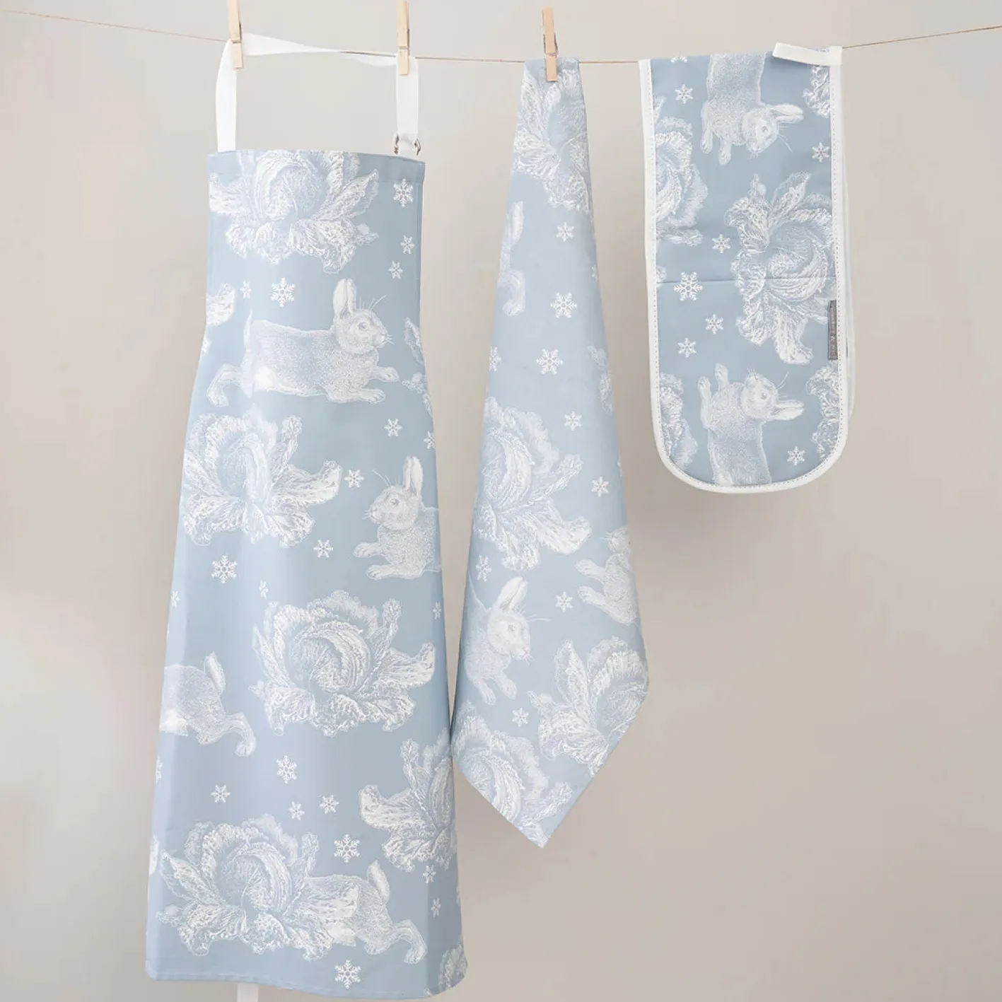 Thornback & Peel Winter Rabbit Double Oven Glove