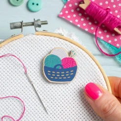 Hawthorn Handmade Yarn Basket Magnetic Needle Holder